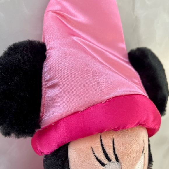 Authentic Original Disney Parks Minnie Mouse Pink Princess  Plush Toy Doll - Picture 3 of 10